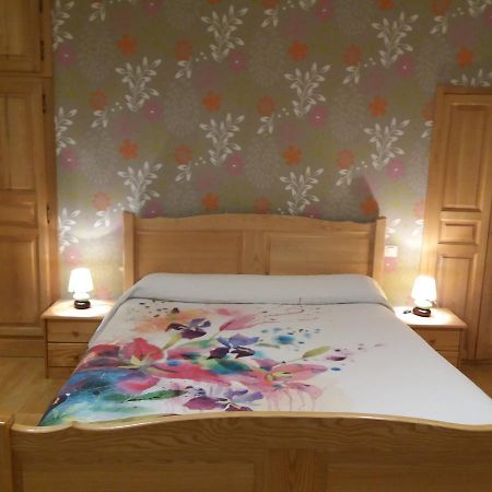 Le P'Tit Bonheur Bed and Breakfast Chilly-sur-Salins Εξωτερικό φωτογραφία