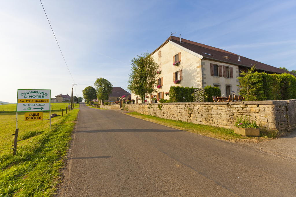 Le P'Tit Bonheur Bed and Breakfast Chilly-sur-Salins Εξωτερικό φωτογραφία