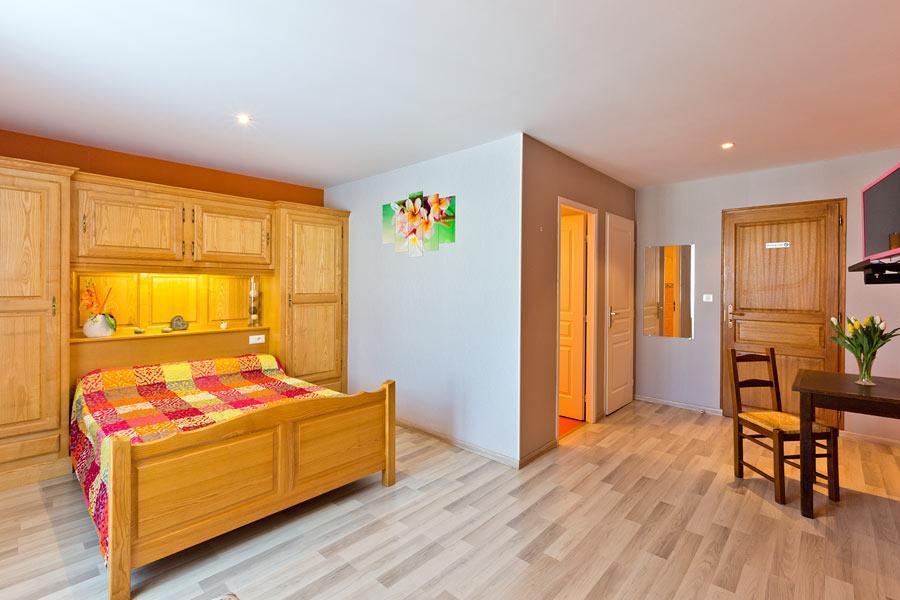 Le P'Tit Bonheur Bed and Breakfast Chilly-sur-Salins Εξωτερικό φωτογραφία